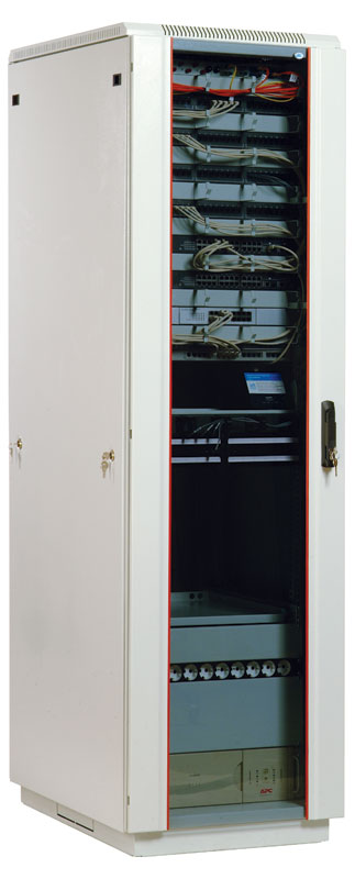 Шкаф ЦМО напольный 18U 600x600 (ШТК-М-18.6.6-1ААА)